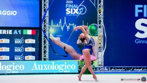 final6 t1 milanese forza e coraggio rondelli alessandra   nastro sfe09803a copia simone ferraro ph copia